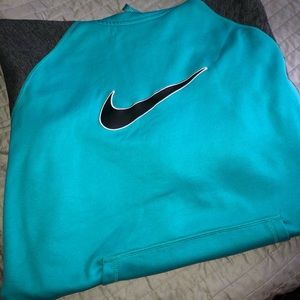 nike sweatshirt
